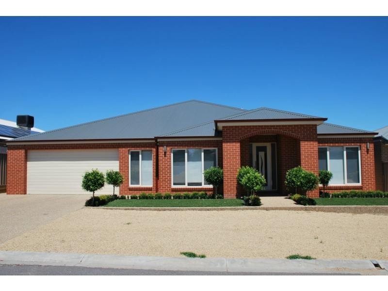 27 Bisogni Drive, Cobram VIC 3644