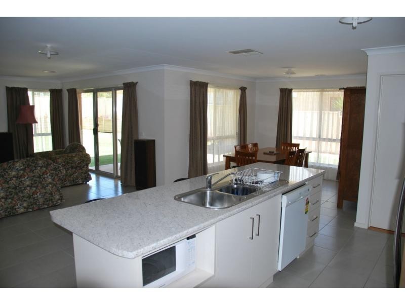 10 Scenic Drive, Cobram VIC 3644