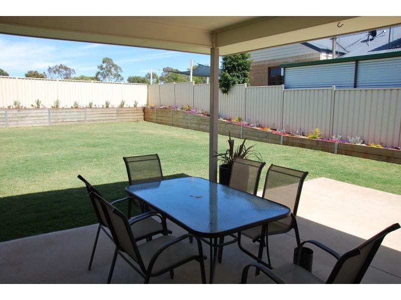 10 Scenic Drive, Cobram VIC 3644