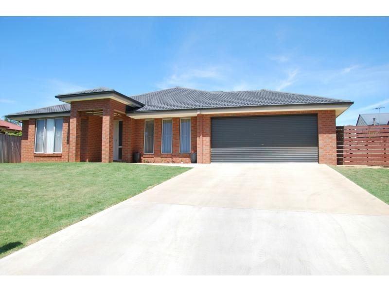 10 Scenic Drive, Cobram VIC 3644