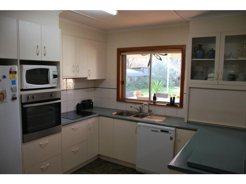 4 Wondah Street, Cobram VIC 3644