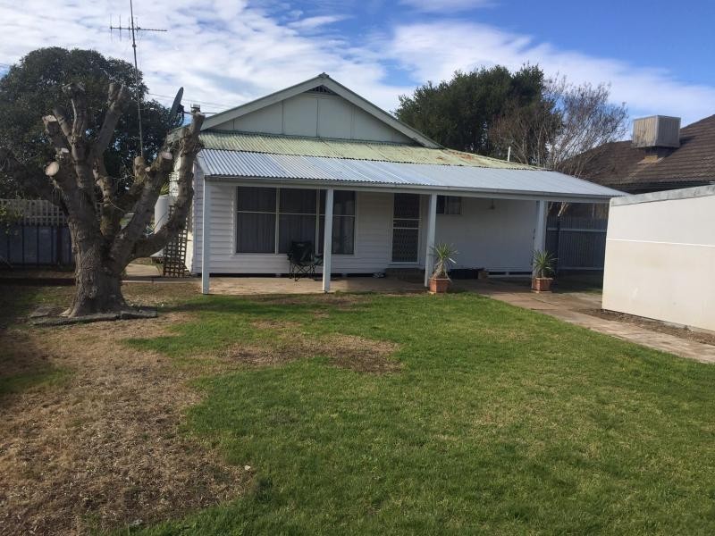 17 Cobram Street, Berrigan NSW 2712