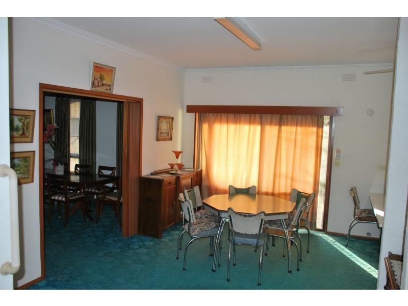 27 Beek Street, Katamatite VIC 3649