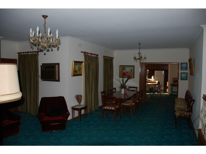 27 Beek Street, Katamatite VIC 3649