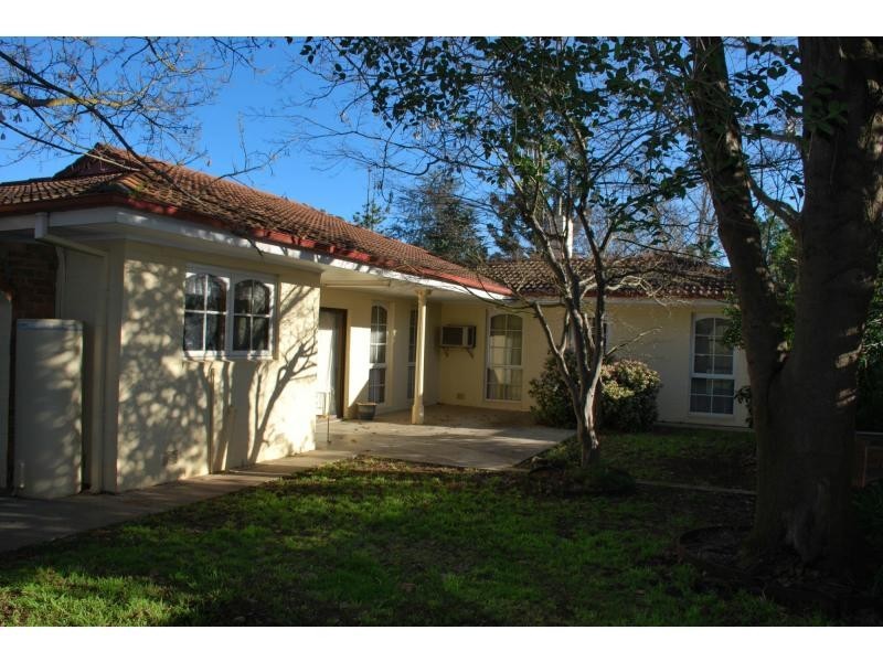 27 Beek Street, Katamatite VIC 3649