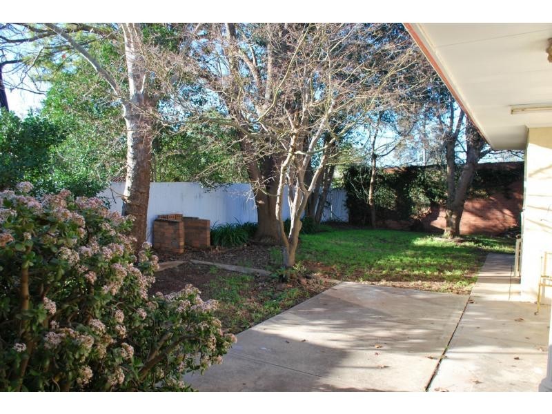 27 Beek Street, Katamatite VIC 3649