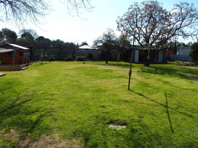 1 Hotchin Street, Katamatite VIC 3649