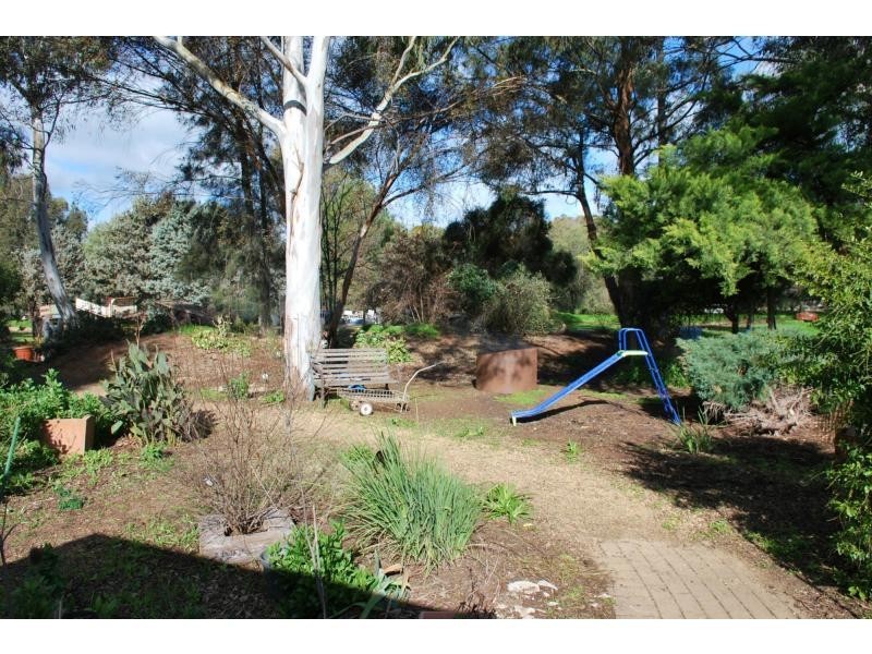 221 Newell Highway, Tocumwal NSW 2714