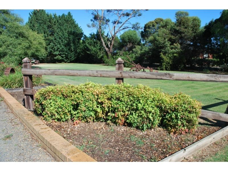 11 Catona Crescent, Cobram VIC 3644