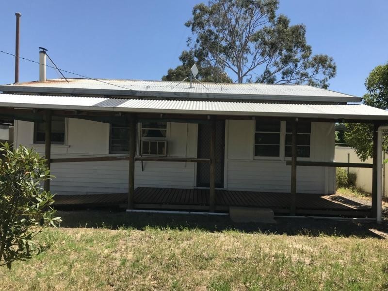 13 Budd Street, Berrigan NSW 2712