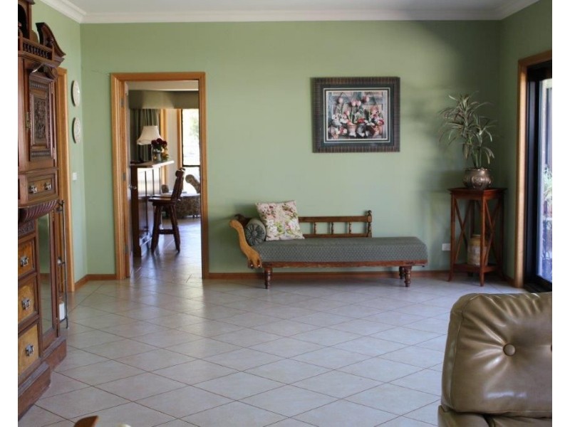 3 Karook Street, Cobram VIC 3644