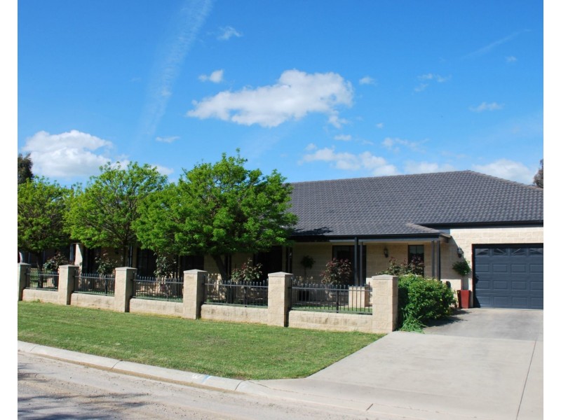 3 Karook Street, Cobram VIC 3644