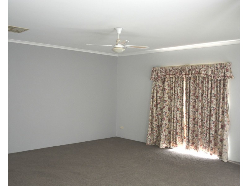 221 Newell Highway, Tocumwal NSW 2714