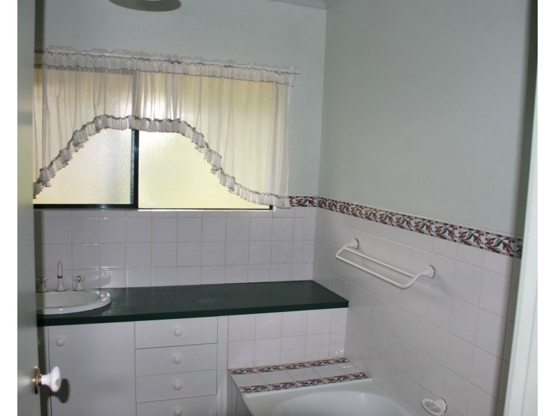 221 Newell Highway, Tocumwal NSW 2714
