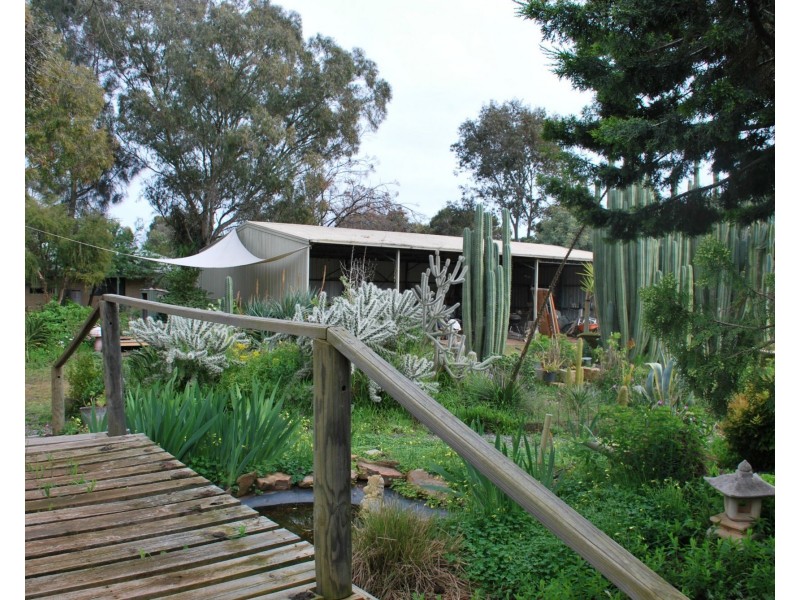 221 Newell Highway, Tocumwal NSW 2714