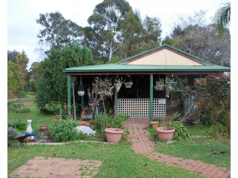 221 Newell Highway, Tocumwal NSW 2714