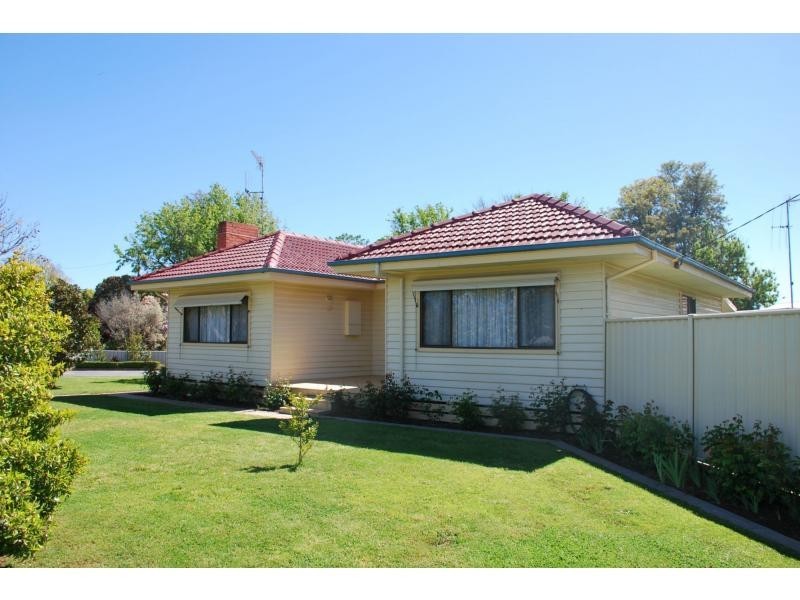 18 Wondah Street, Cobram VIC 3644