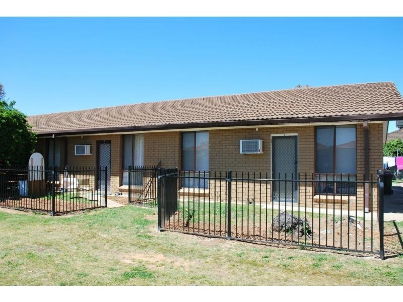 Unit 1 & 2/2a Ivy Street, Cobram VIC 3644