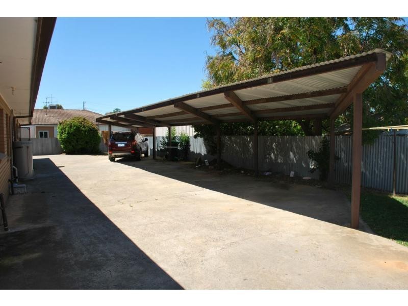 Unit 1 & 2/2a Ivy Street, Cobram VIC 3644