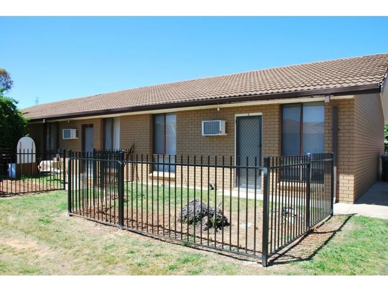 Unit 1 & 2/2a Ivy Street, Cobram VIC 3644
