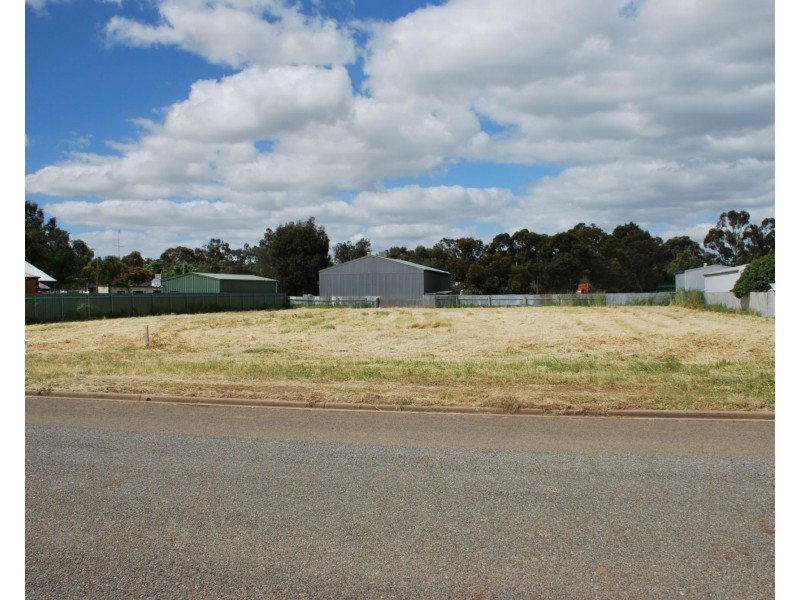 24-26 Barooga Street, Berrigan NSW 2712