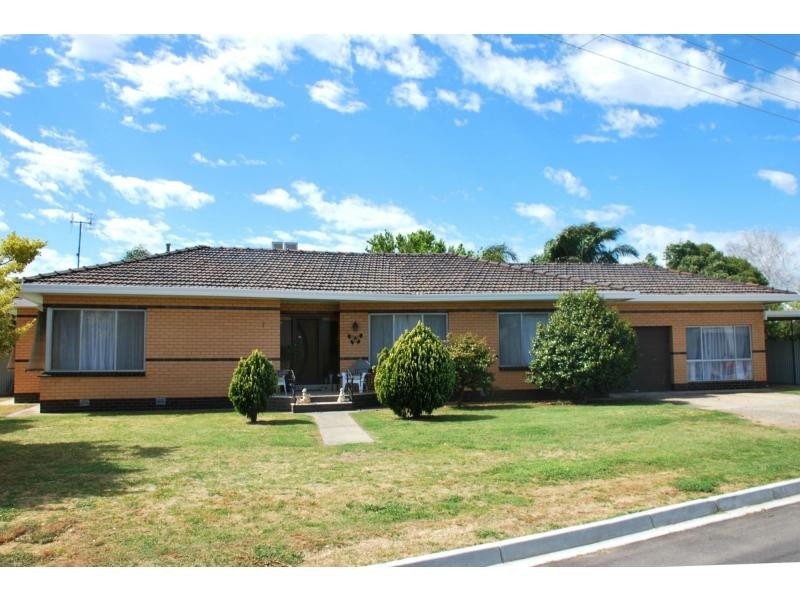 7 Churr Street, Cobram VIC 3644