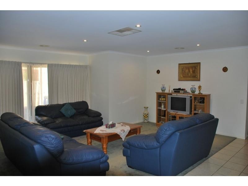 16 Gattuso Drive, Cobram VIC 3644