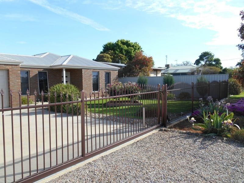4 Foy Street, Katamatite VIC 3649