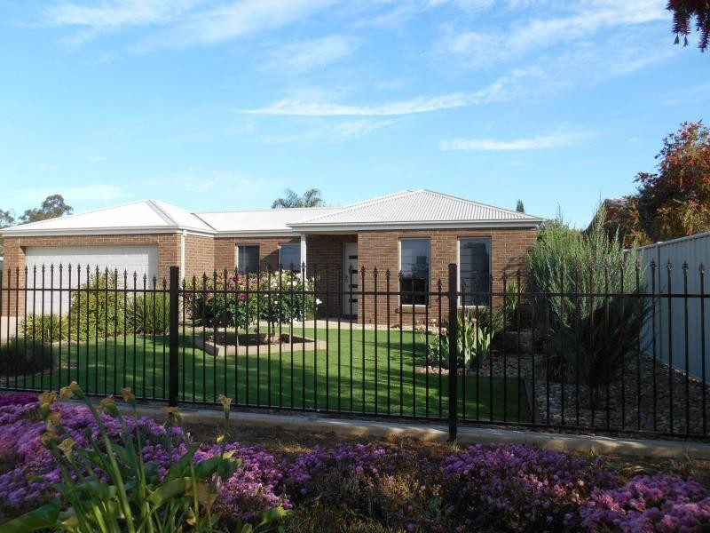 4 Foy Street, Katamatite VIC 3649