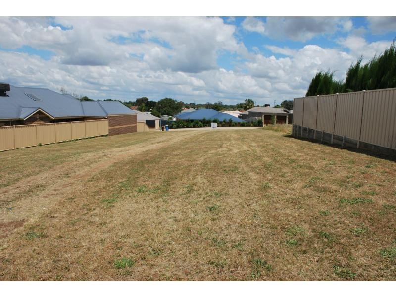 29 Apricot Circuit, Cobram VIC 3644