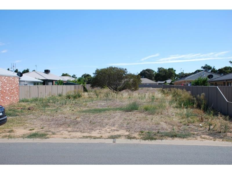 6 Russell Court, Barooga NSW 3644