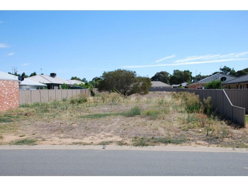 6 Russell Court, Barooga NSW 3644