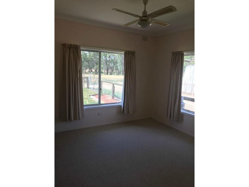 136 Smith Road, Koonoomoo VIC 3644