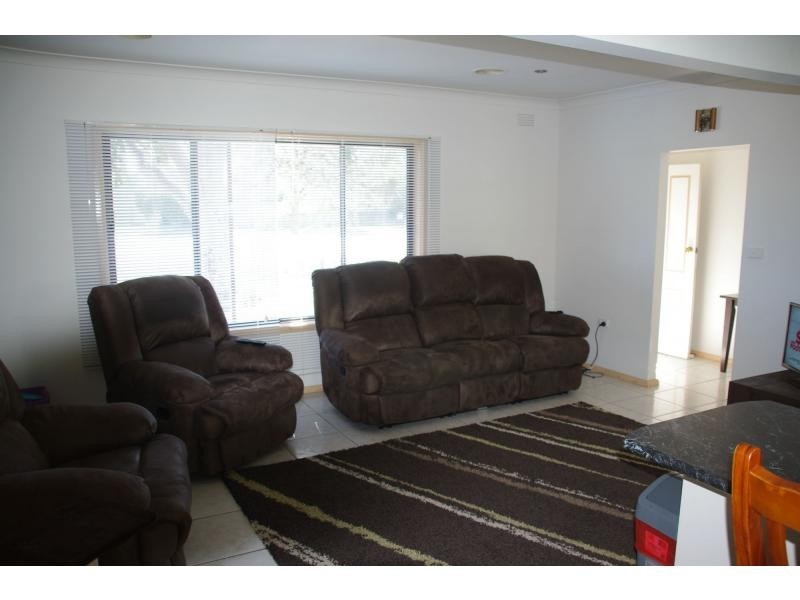 39 Collie Street, Barooga NSW 3644