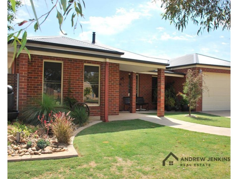2 Nance Court, Cobram VIC 3644