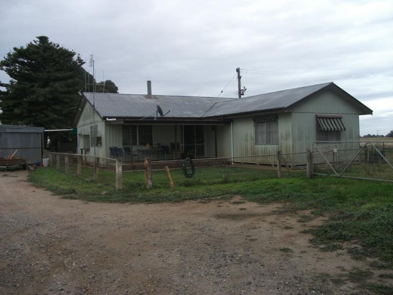 1070 Vickers Road, Tocumwal NSW 2714