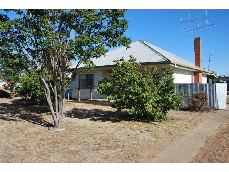 33 Mookarii Street, Cobram VIC 3644