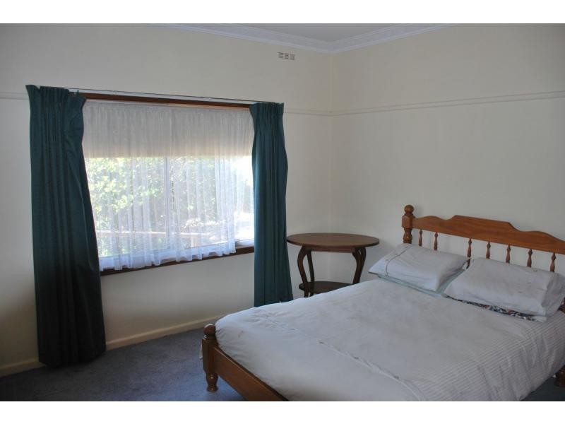 33 Mookarii Street, Cobram VIC 3644