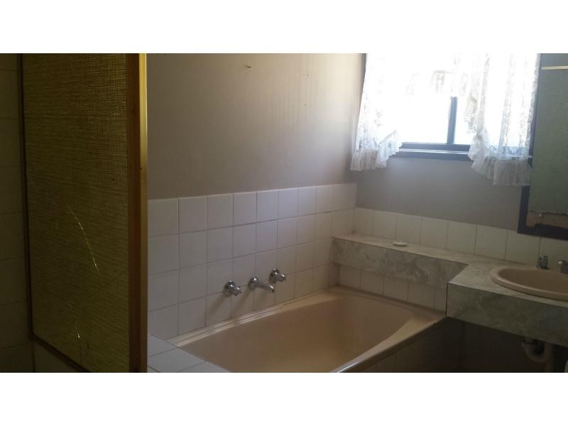 29 Banker Street, Barooga NSW 3644