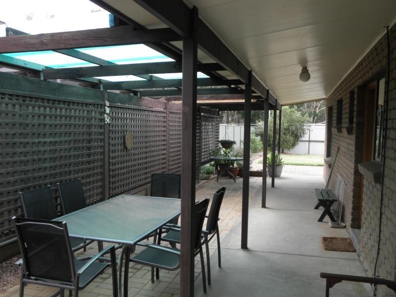 6 Lirrk Street, Cobram VIC 3644