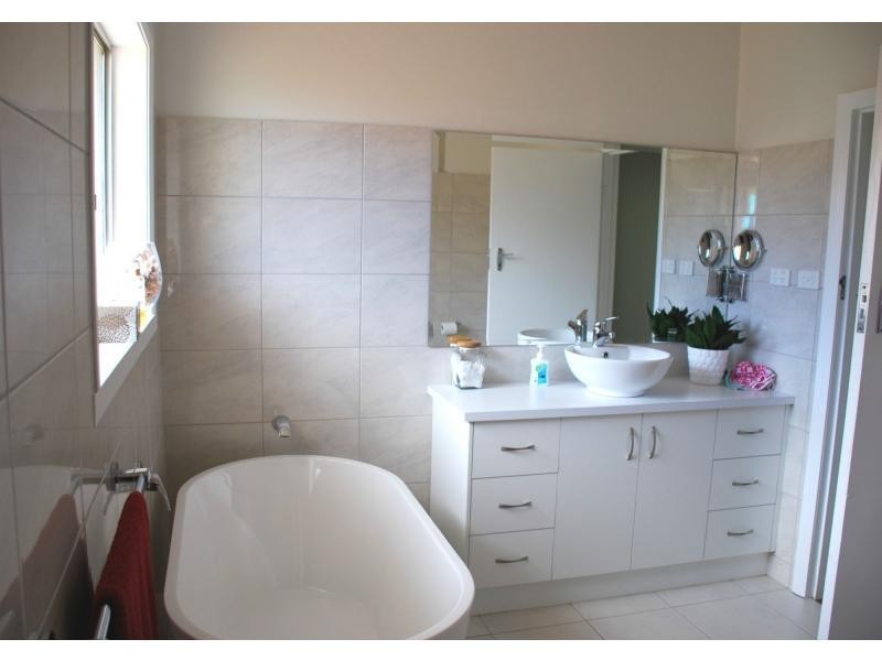 45 Mookarii Street, Cobram VIC 3644