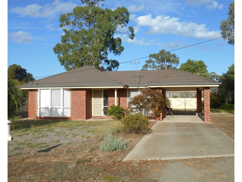 8 Goorang Street, Katamatite VIC 3649