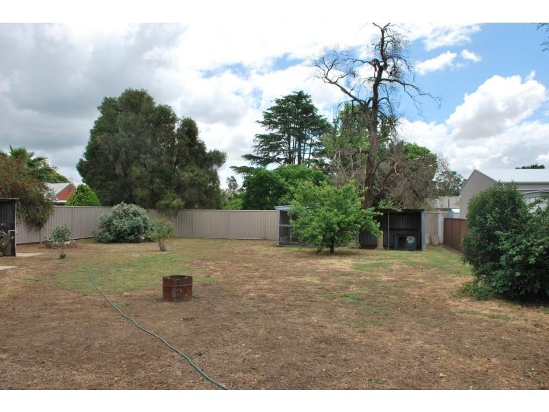 18 Broadway Street, Cobram VIC 3644