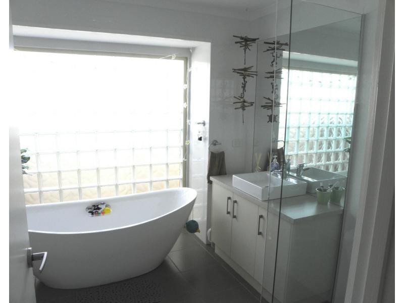 156 Deniliquin Street, Tocumwal NSW 2714