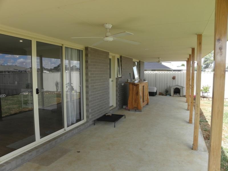 156 Deniliquin Street, Tocumwal NSW 2714