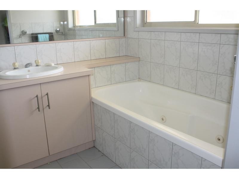 16 Wills Street, Cobram VIC 3644