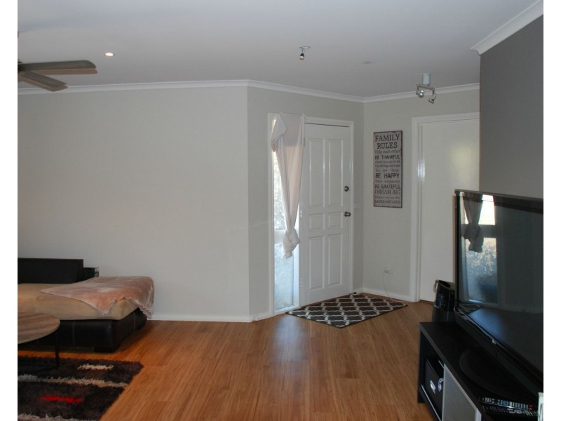 8 Apricot Circuit, Cobram VIC 3644