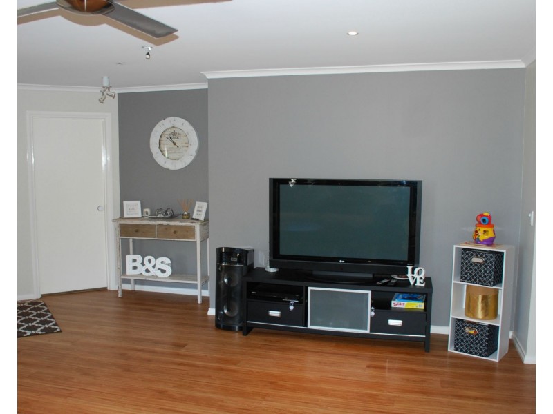 8 Apricot Circuit, Cobram VIC 3644