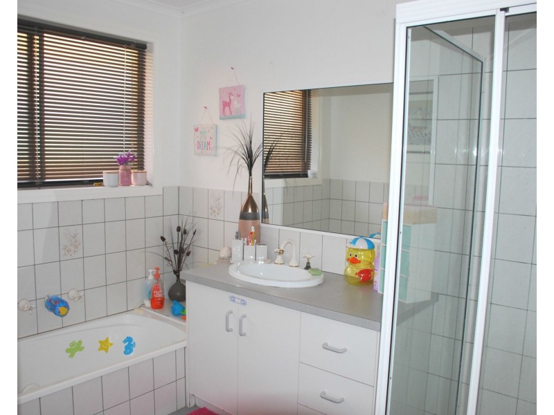 8 Apricot Circuit, Cobram VIC 3644