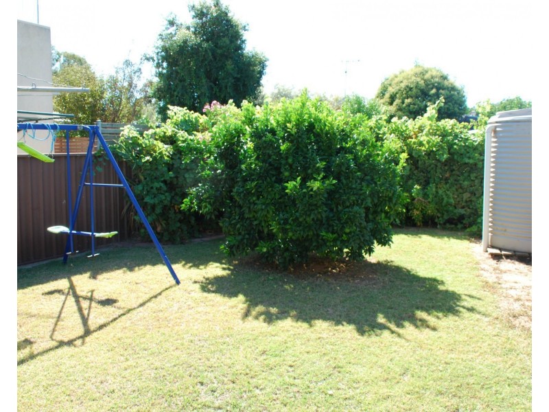 8 Apricot Circuit, Cobram VIC 3644